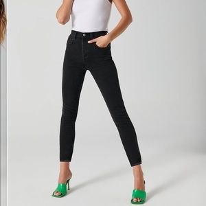 Aritzia denim forum yoko high rise slim jeans